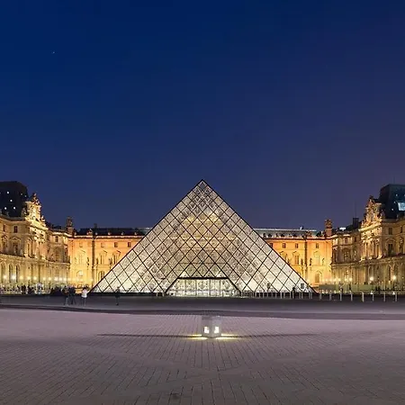 Privees - Seine & Louvre In The Connected Heart Of Homestay *