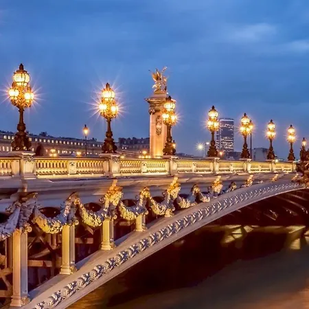 Privees - Seine & Louvre In The Connected Heart Of Homestay Paris